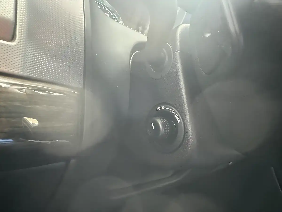 Used 2015 Jaguar Xf R-Sport Black - Interior and Exterior details 12