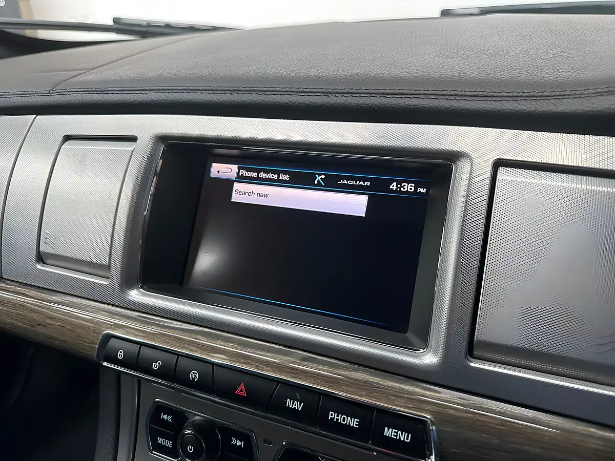Used 2015 Jaguar Xf R-Sport Black - Interior and Exterior details 15