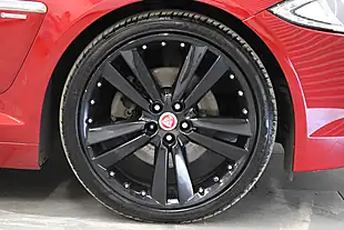 Used 2015 Jaguar Xf R-Sport Black Italian Racing - Interior and Exterior details 9