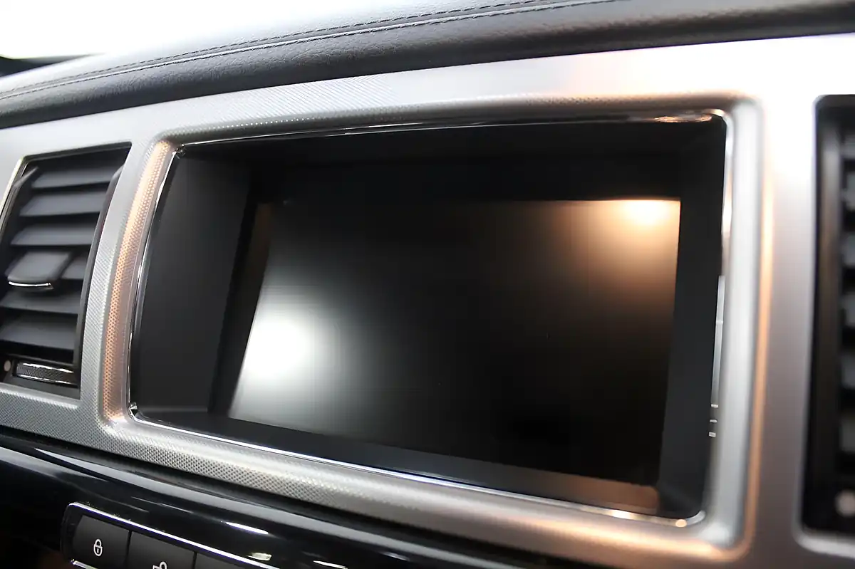 Used 2015 Jaguar Xf R-Sport Black Sportbrake White - Interior and Exterior details 15