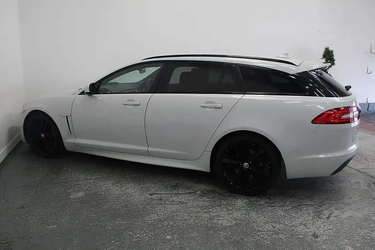 Used 2015 Jaguar Xf R-Sport Black Sportbrake White - Interior and Exterior details 7