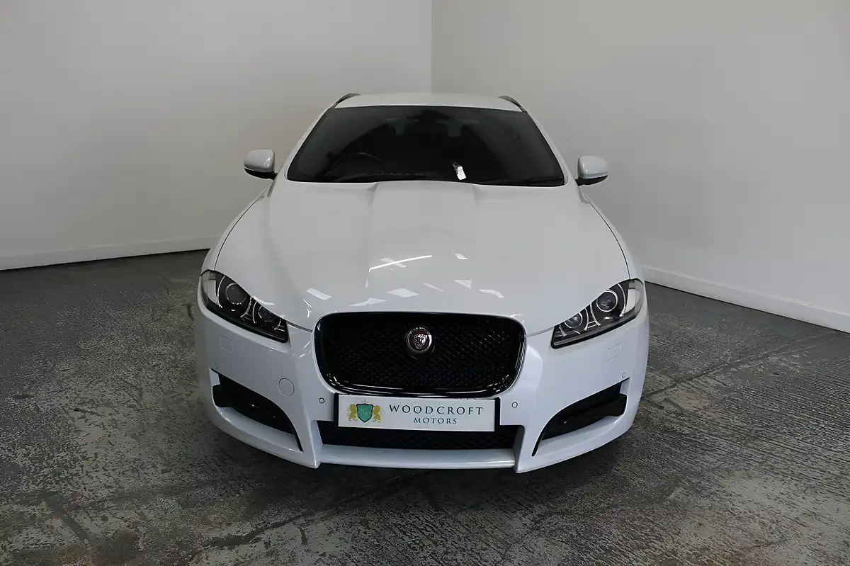 Used 2015 Jaguar Xf R-Sport Black Sportbrake White - Interior and Exterior details 9