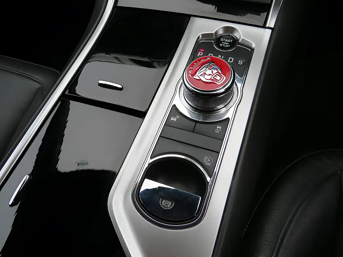 Used 2015 Jaguar Xf R-Sport Black White - Interior and Exterior details 14