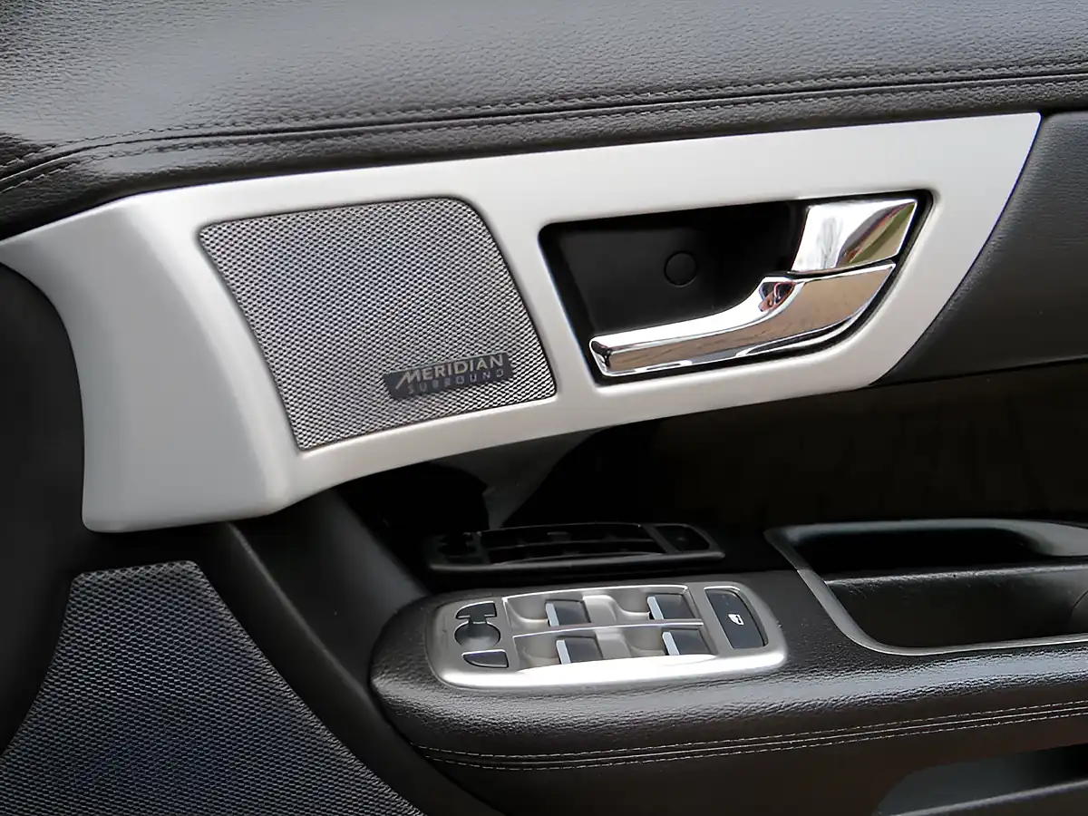 Used 2015 Jaguar Xf R-Sport Black White - Interior and Exterior details 15