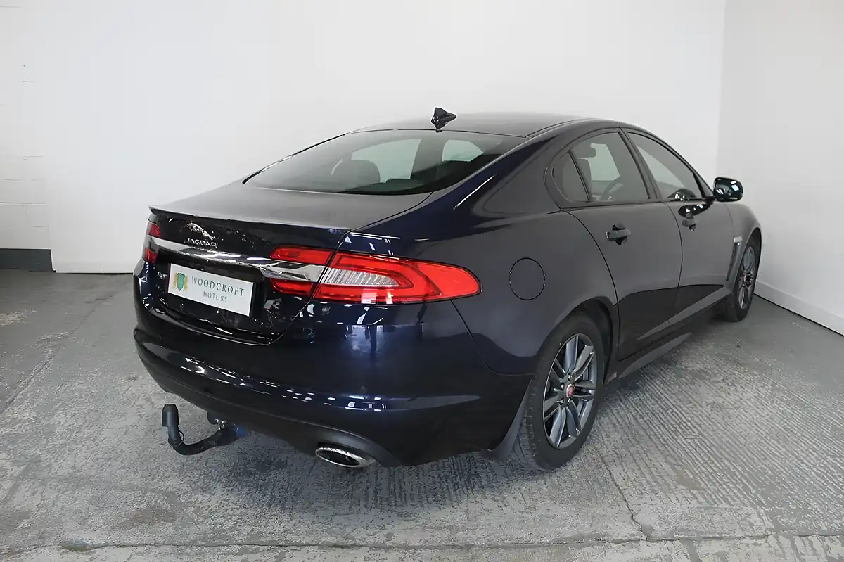 Used 2015 Jaguar Xf R-Sport Blue - Interior and Exterior details 6