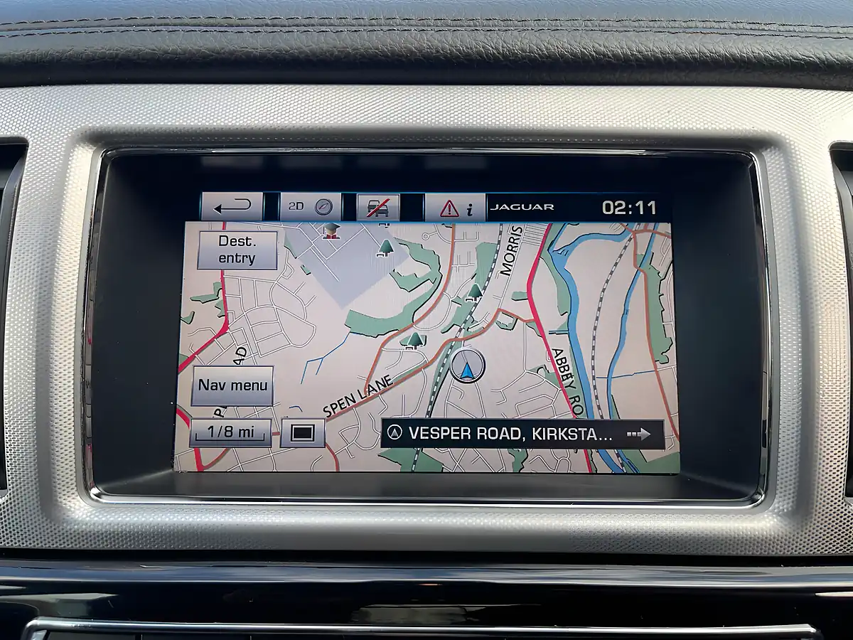 Used 2015 Jaguar Xf R-Sport Blue - Interior and Exterior details 16