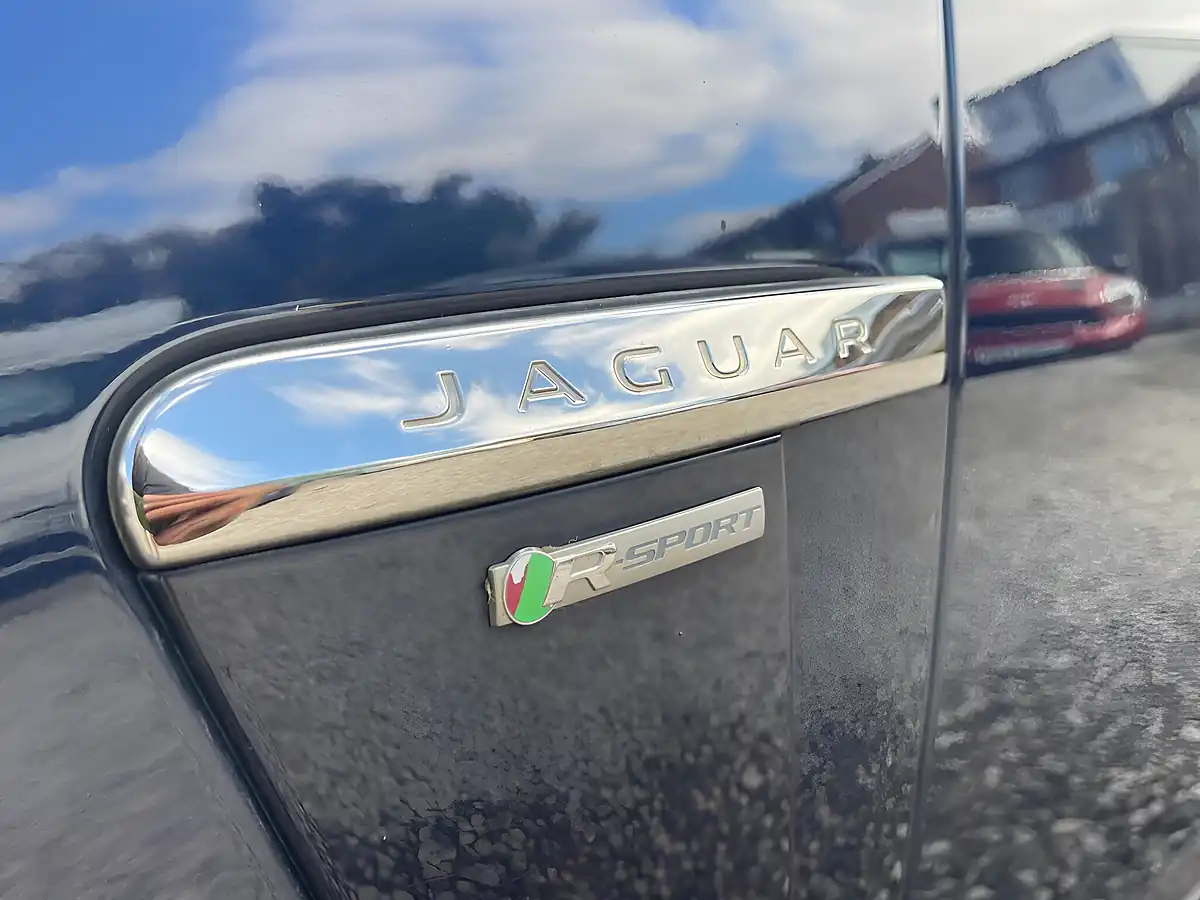 Used 2015 Jaguar Xf R-Sport Blue - Interior and Exterior details 18