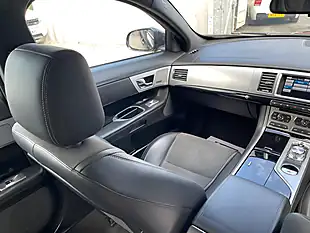 Used 2015 Jaguar Xf R-Sport Blue - Interior and Exterior details 3