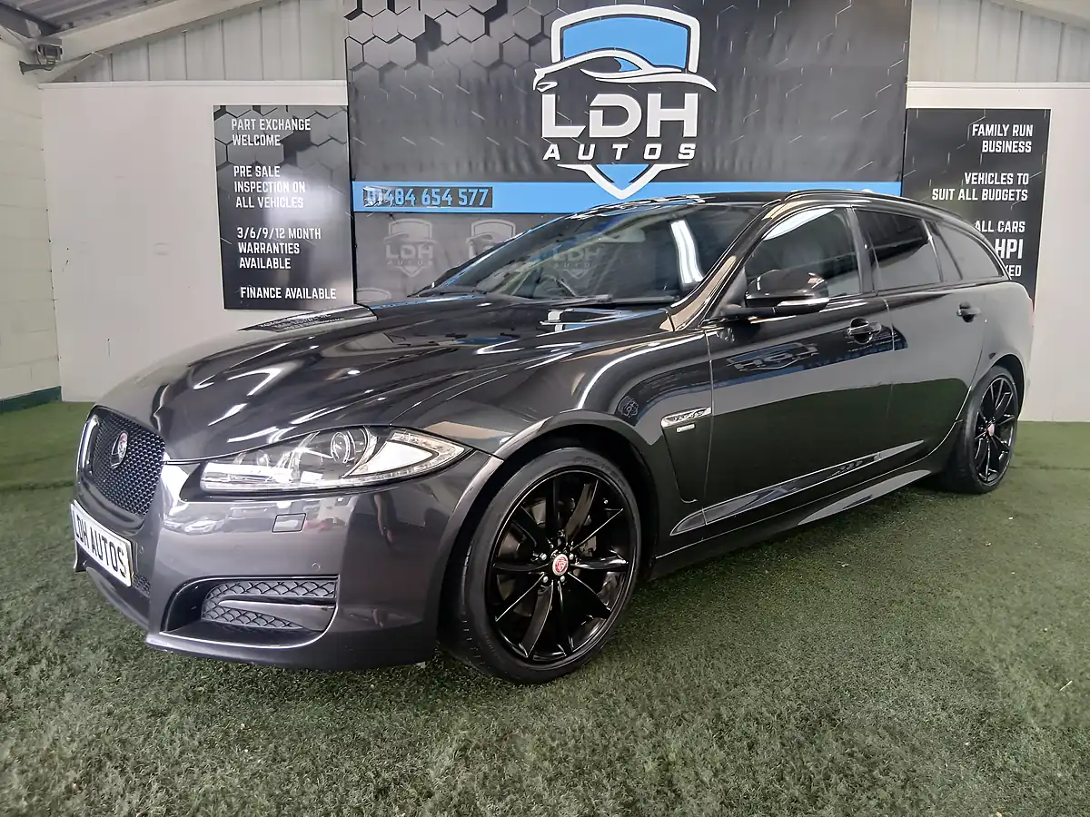 Used 2015 Jaguar Xf R-Sport Grey - Front View