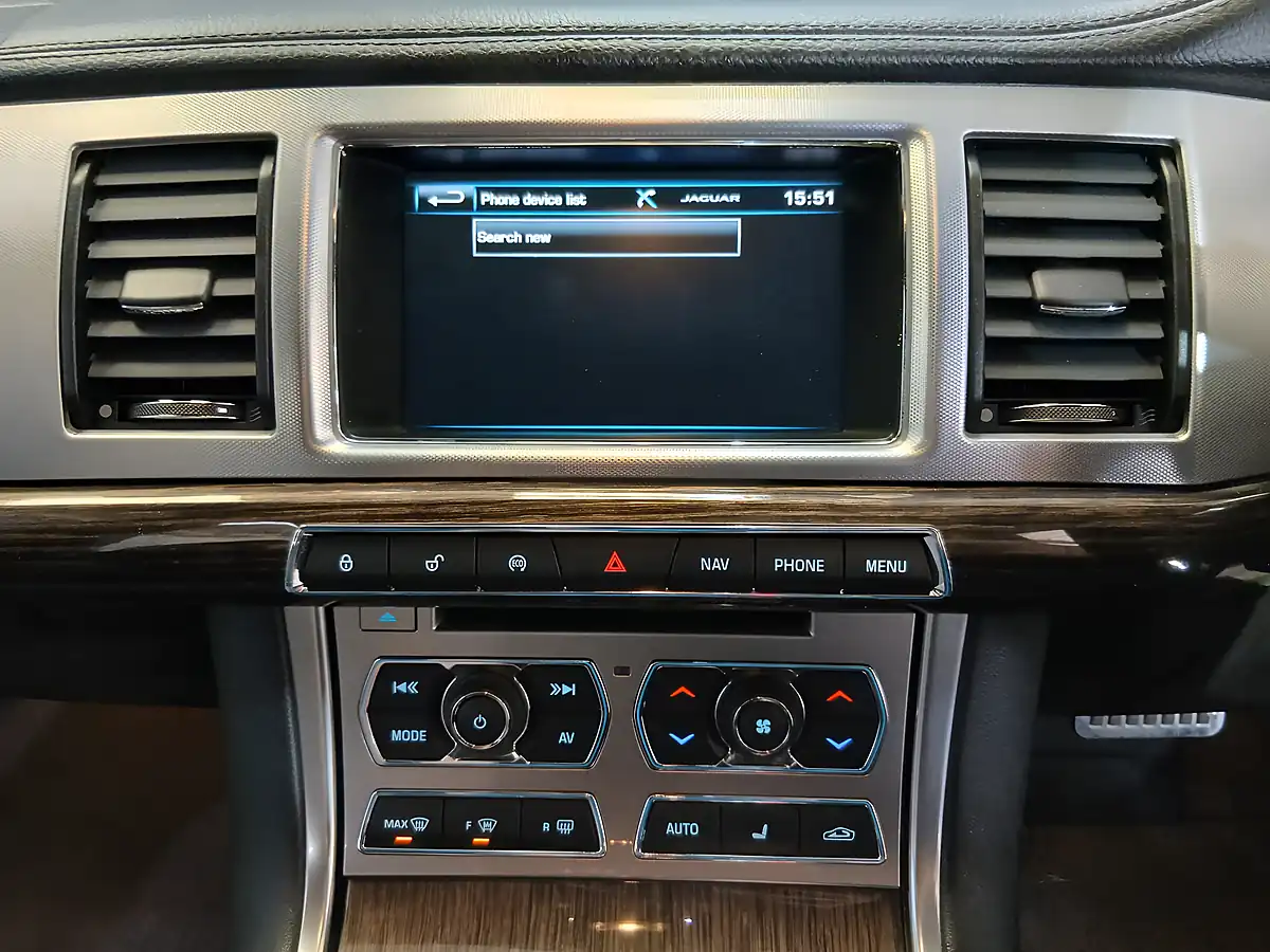 Used 2015 Jaguar Xf R-Sport Grey - Interior and Exterior details 16