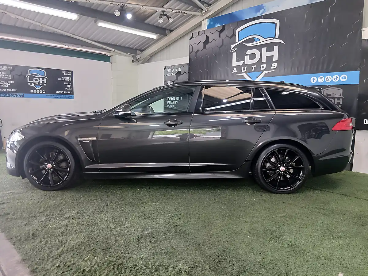 Used 2015 Jaguar Xf R-Sport Grey - Interior and Exterior details 3