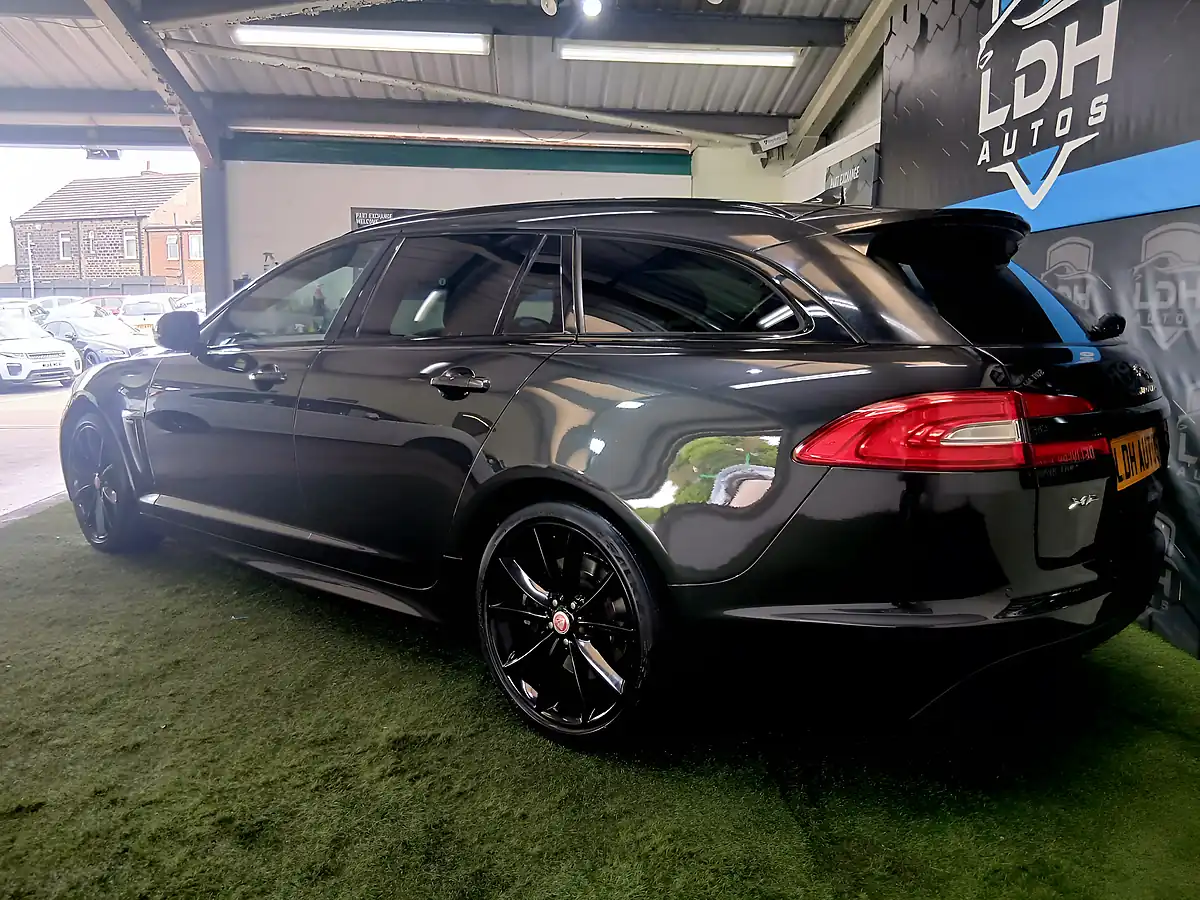 Used 2015 Jaguar Xf R-Sport Grey - Interior and Exterior details 6