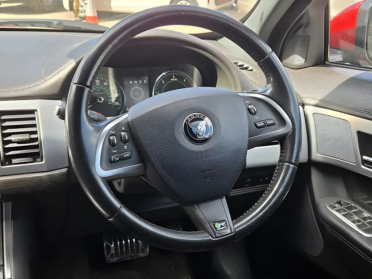 Used 2015 Jaguar Xf R-Sport Red - Interior and Exterior details 8