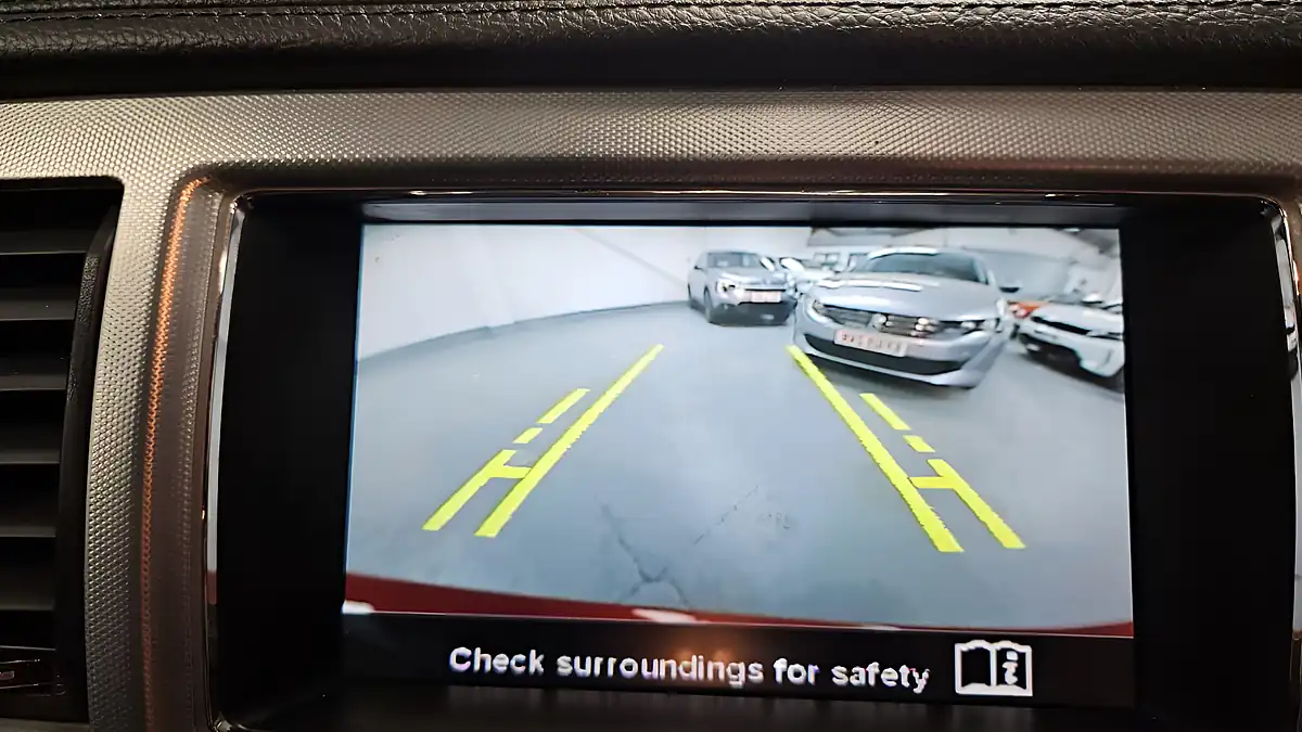 Used 2015 Jaguar Xf R-Sport Red - Interior and Exterior details 17