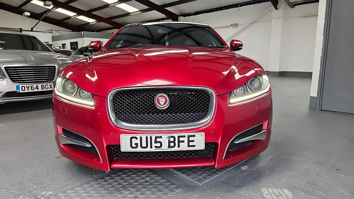 Used 2015 Jaguar Xf R-Sport Red - Interior and Exterior details 2