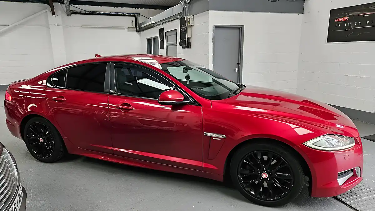 Used 2015 Jaguar Xf R-Sport Red - Interior and Exterior details 8