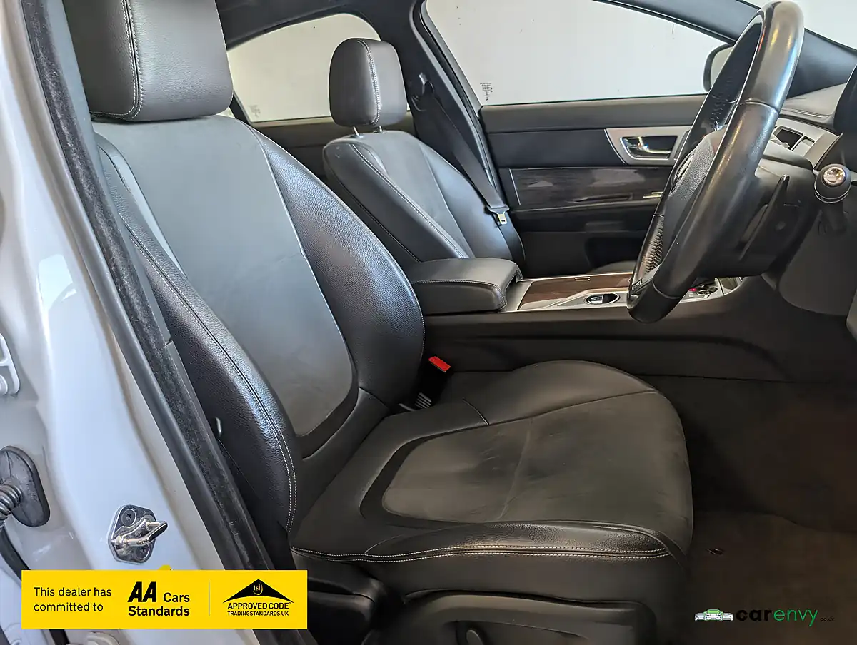 Used 2015 Jaguar Xf R-Sport White - Interior and Exterior details 12