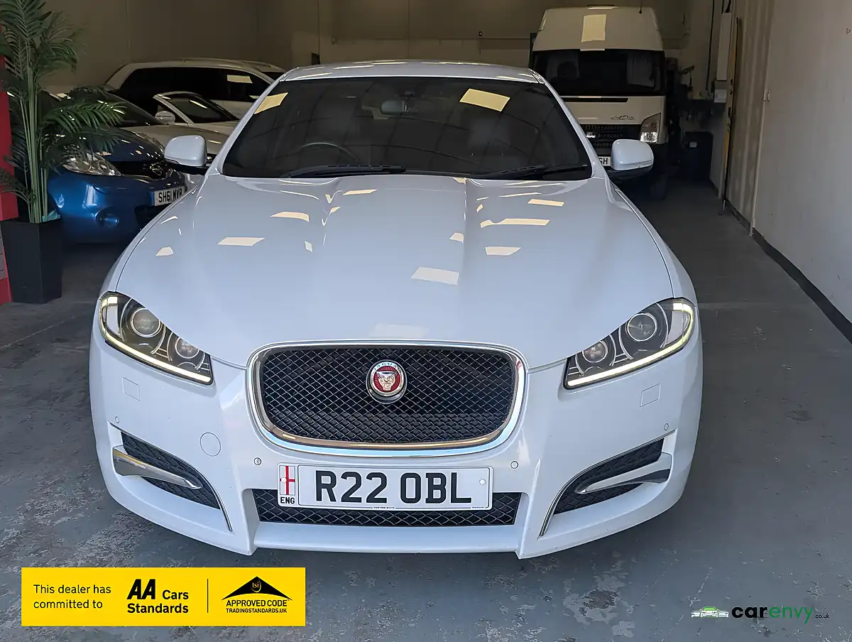 Used 2015 Jaguar Xf R-Sport White - Interior and Exterior details 3