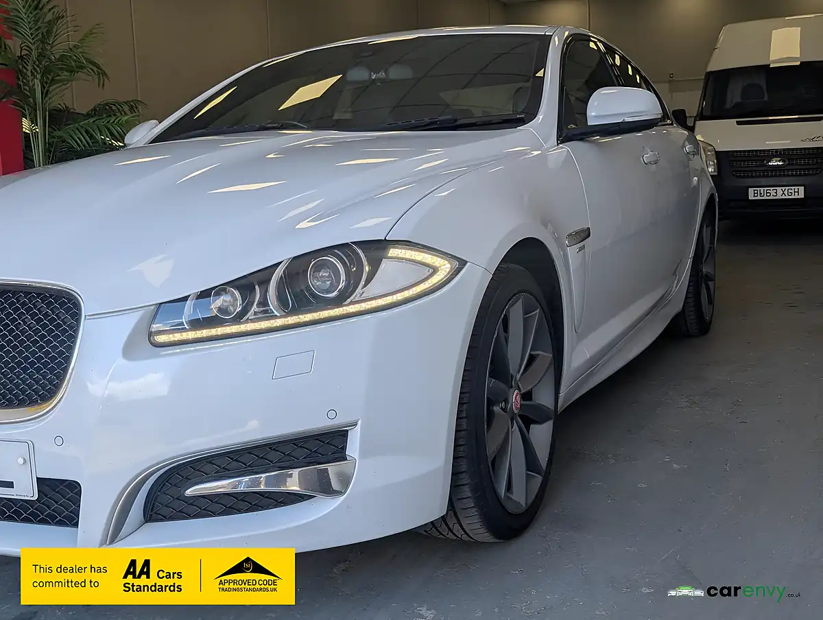 Used 2015 Jaguar Xf R-Sport White - Interior and Exterior details 4