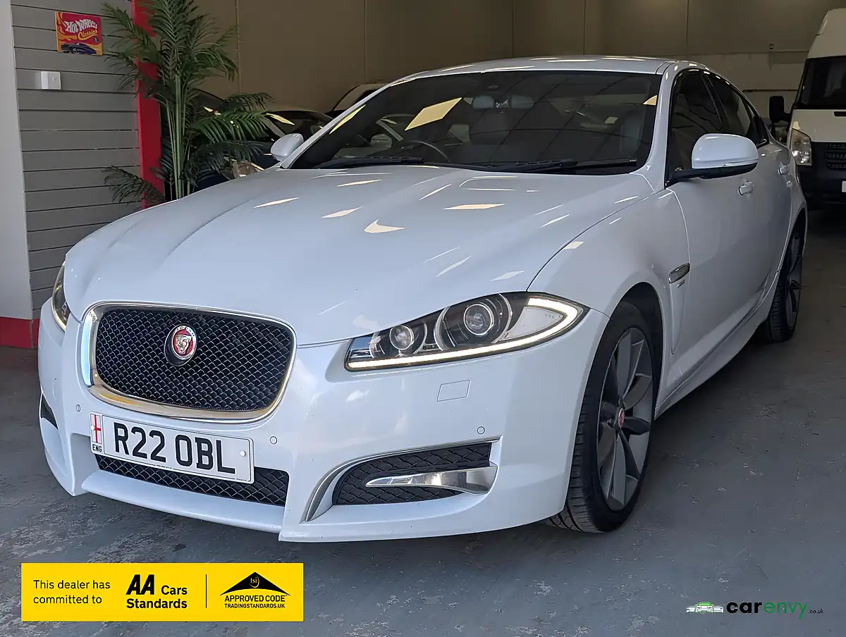 Used 2015 Jaguar Xf R-Sport White - Interior and Exterior details 5