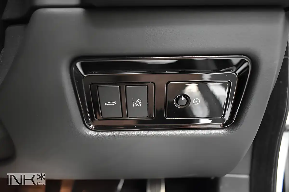 Used 2015 Jaguar Xf R-Sport White - Interior and Exterior details 19