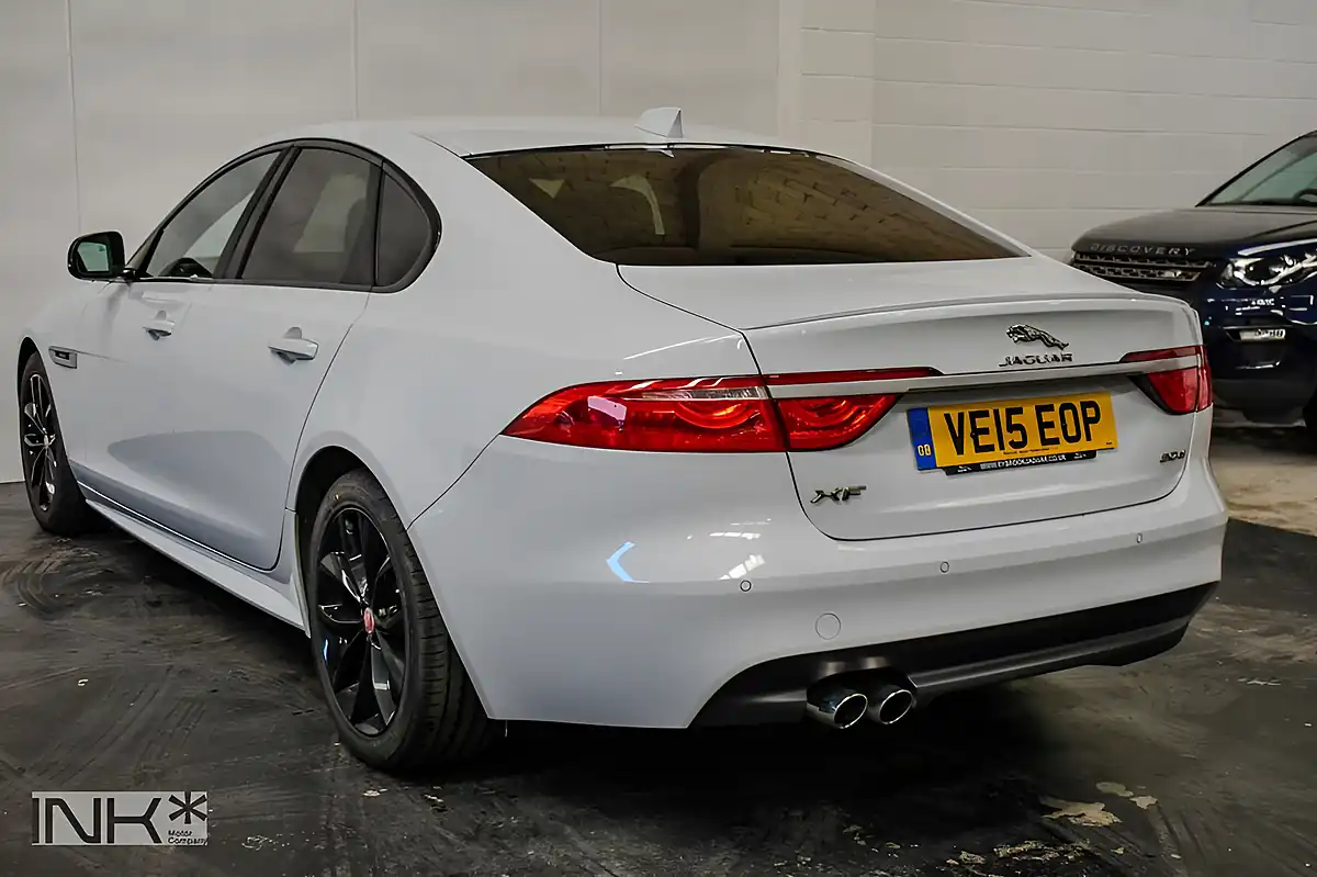 Used 2015 Jaguar Xf R-Sport White - Interior and Exterior details 9