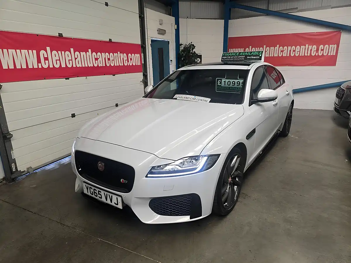 Used 2015 Jaguar Xf S White - Interior and Exterior details 8