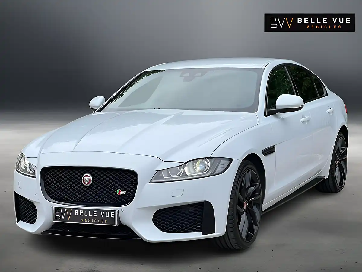Used 2015 Jaguar Xf S Yulong White - Interior and Exterior details 12