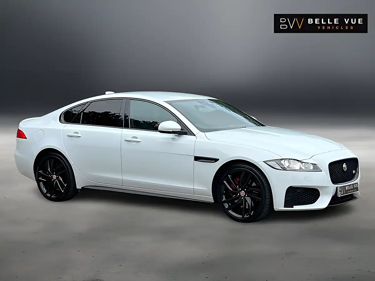 Used 2015 Jaguar Xf S Yulong White - Interior and Exterior details 3