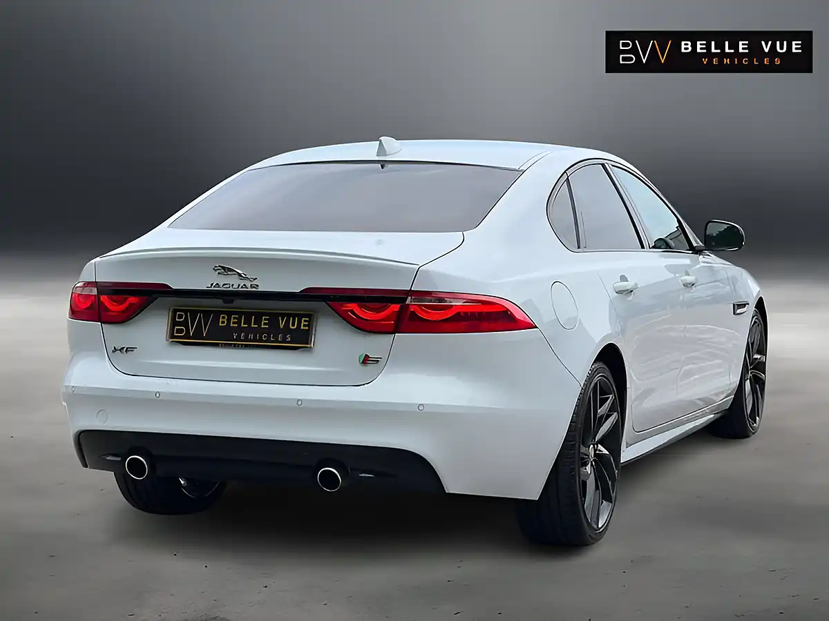 Used 2015 Jaguar Xf S Yulong White - Interior and Exterior details 8
