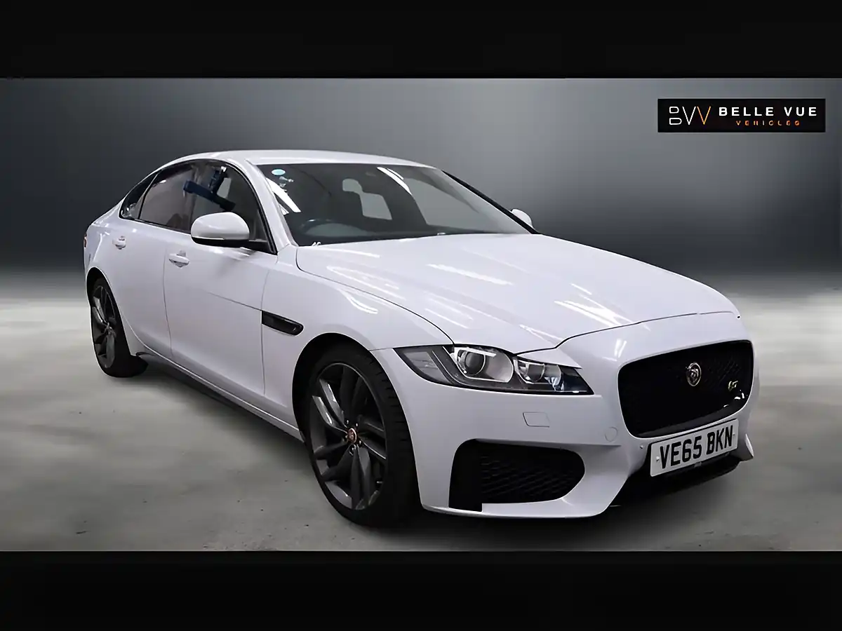 Used 2015 Jaguar Xf S Yulong White - Front View