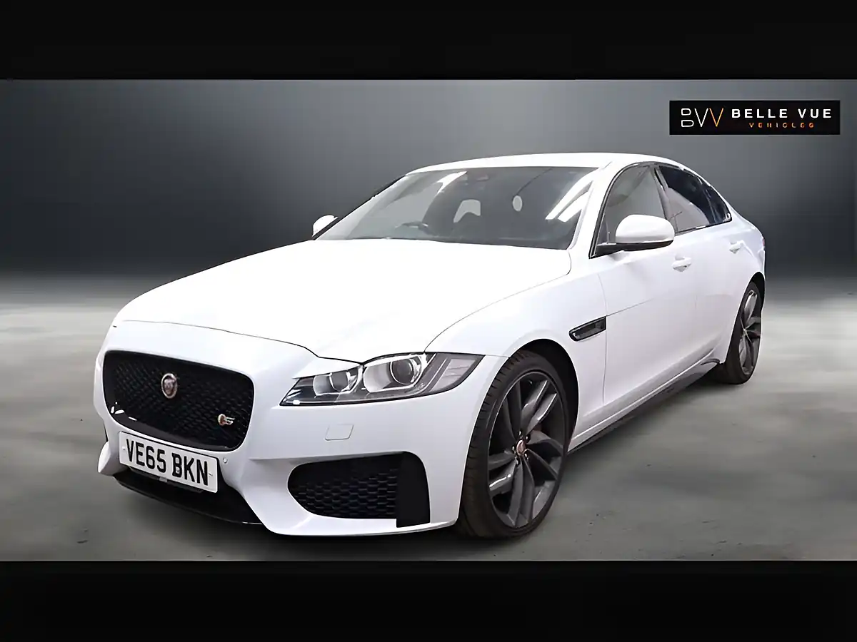 Used 2015 Jaguar Xf S Yulong White - Interior and Exterior details 8