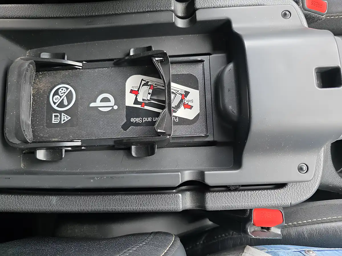 Used 2015 Jeep Cherokee Limited Black - Interior and Exterior details 12