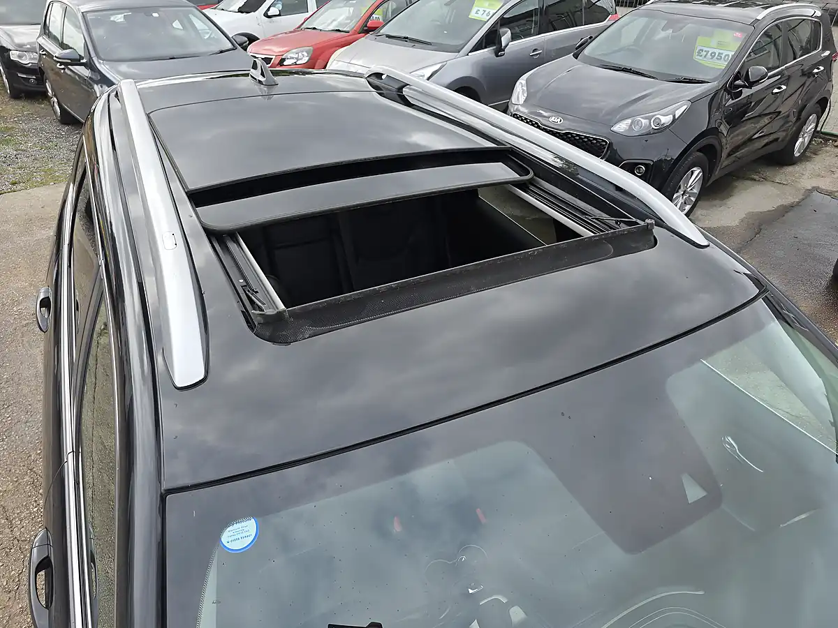 Used 2015 Jeep Cherokee Limited Black - Interior and Exterior details 19