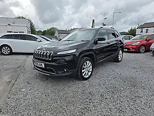Used 2015 Jeep Cherokee Limited Black - Interior and Exterior details 4