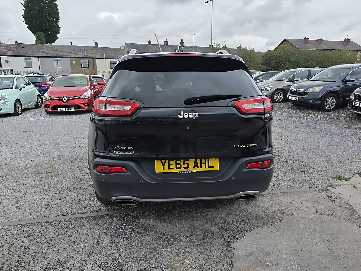 Used 2015 Jeep Cherokee Limited Black - Interior and Exterior details 8