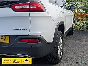 Used 2015 Jeep Cherokee Limited Bright White - Interior and Exterior details 11