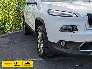 Used 2015 Jeep Cherokee Limited Bright White - Interior and Exterior details 3