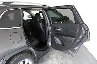 Used 2015 Jeep Cherokee Limited Grey - Interior and Exterior details 12