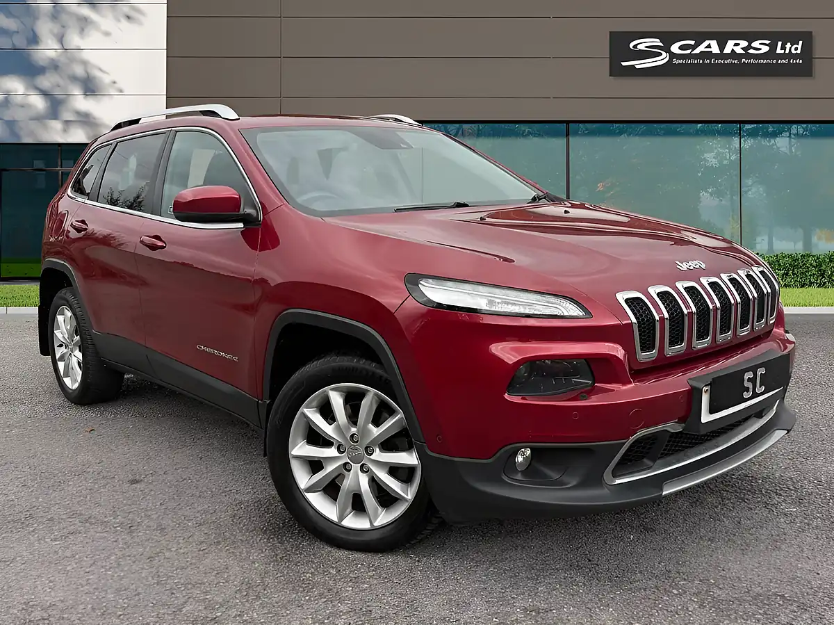 Used 2015 Jeep Cherokee Limited Red - Front View