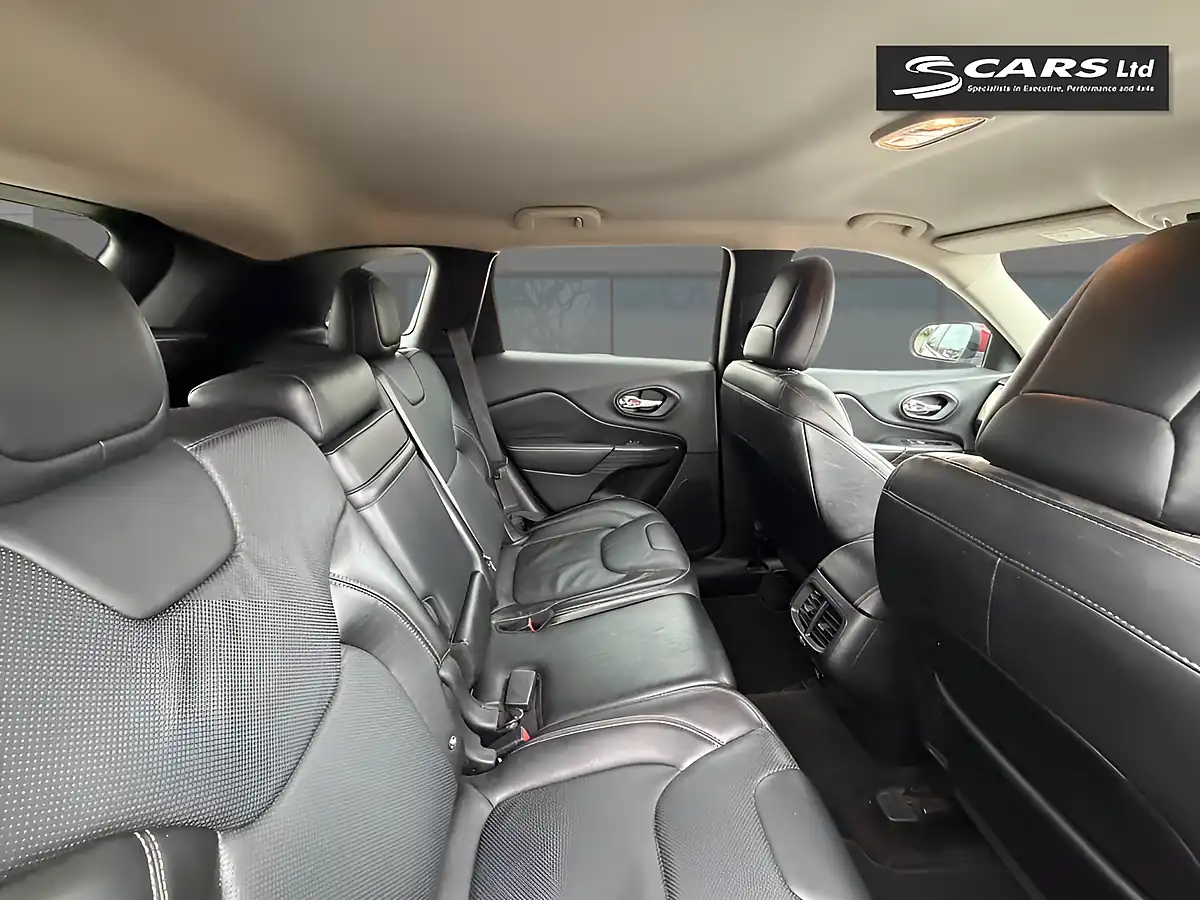 Used 2015 Jeep Cherokee Limited Red - Interior and Exterior details 12