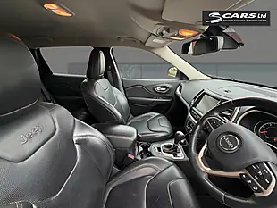 Used 2015 Jeep Cherokee Limited Red - Interior and Exterior details 9