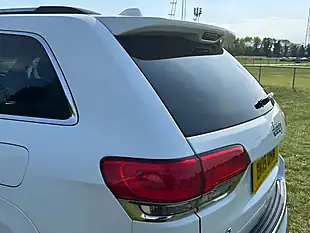 Used 2015 Jeep Grand Cherokee Summit Bright White - Interior and Exterior details 12