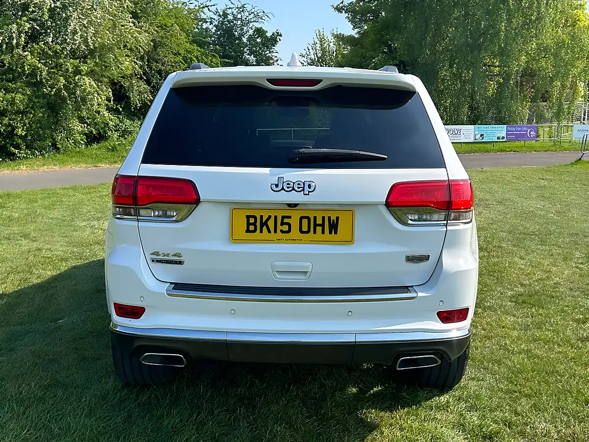 Used 2015 Jeep Grand Cherokee Summit Bright White - Interior and Exterior details 6