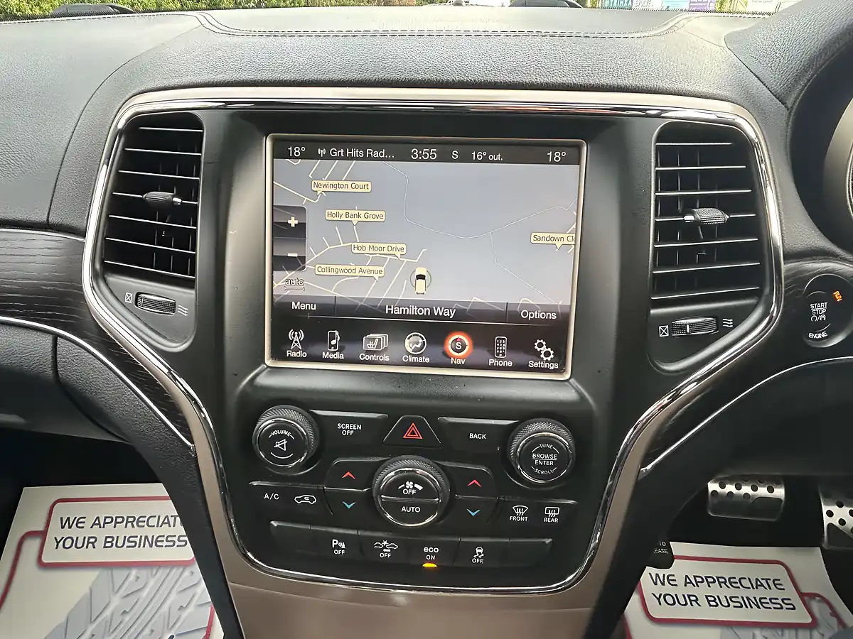 Used 2015 Jeep Grand Cherokee Summit Bright White - Interior and Exterior details 15