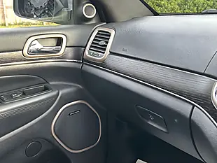 Used 2015 Jeep Grand Cherokee Summit Bright White - Interior and Exterior details 18