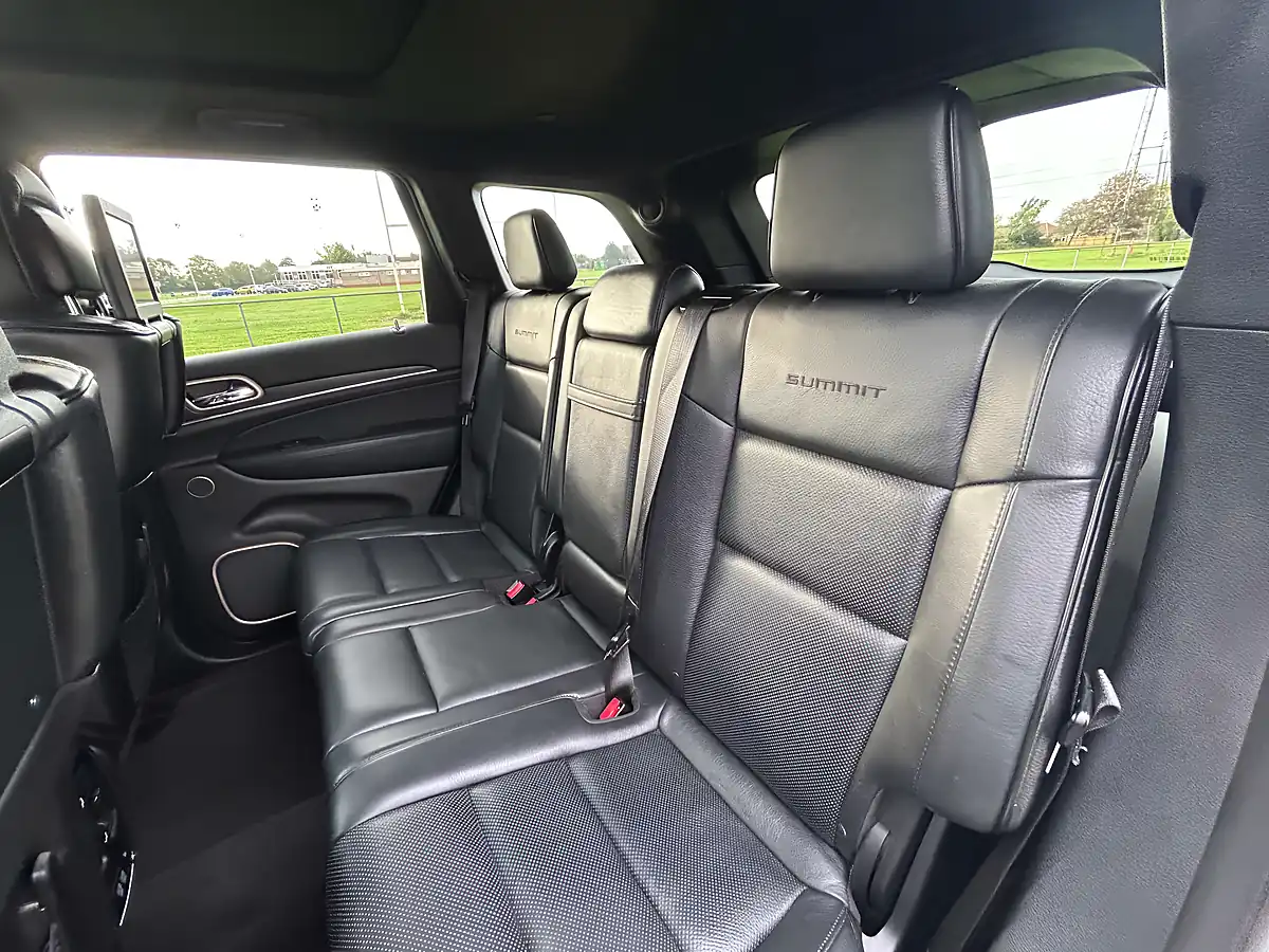 Used 2015 Jeep Grand Cherokee Summit Bright White - Interior and Exterior details 19