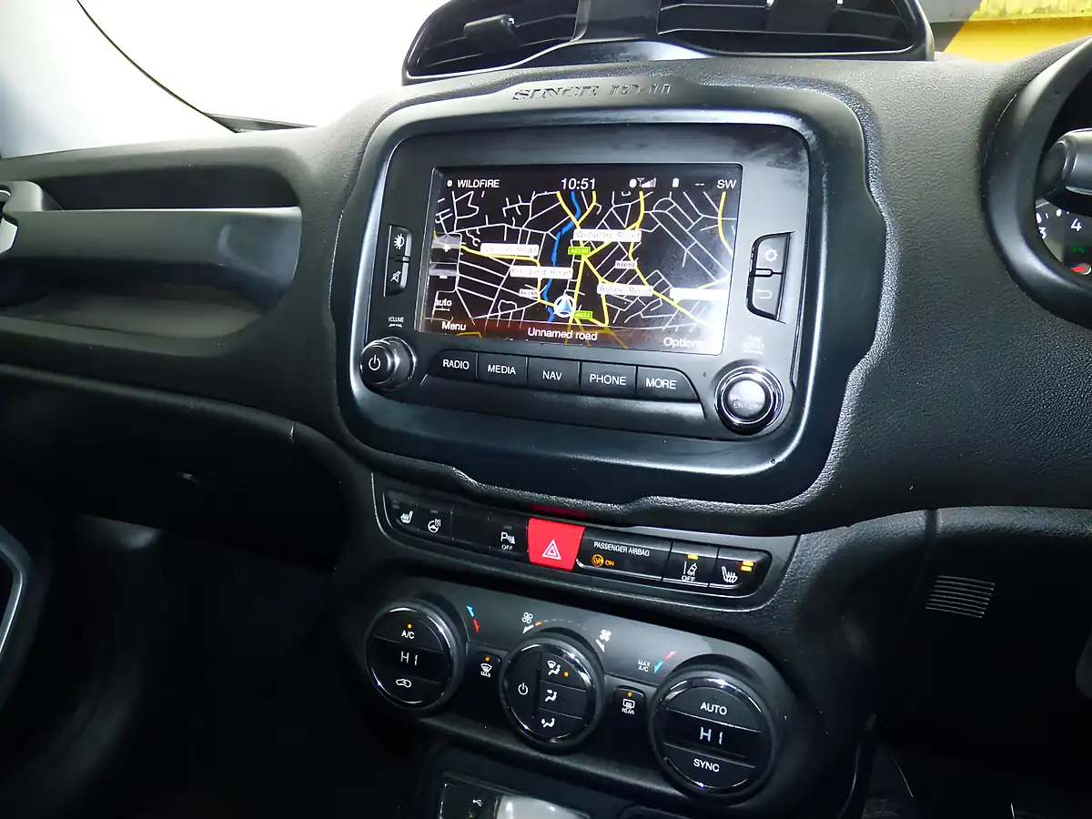 Used 2015 Jeep Renegade Limited Black - Interior and Exterior details 16