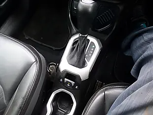 Used 2015 Jeep Renegade Limited Black - Interior and Exterior details 18