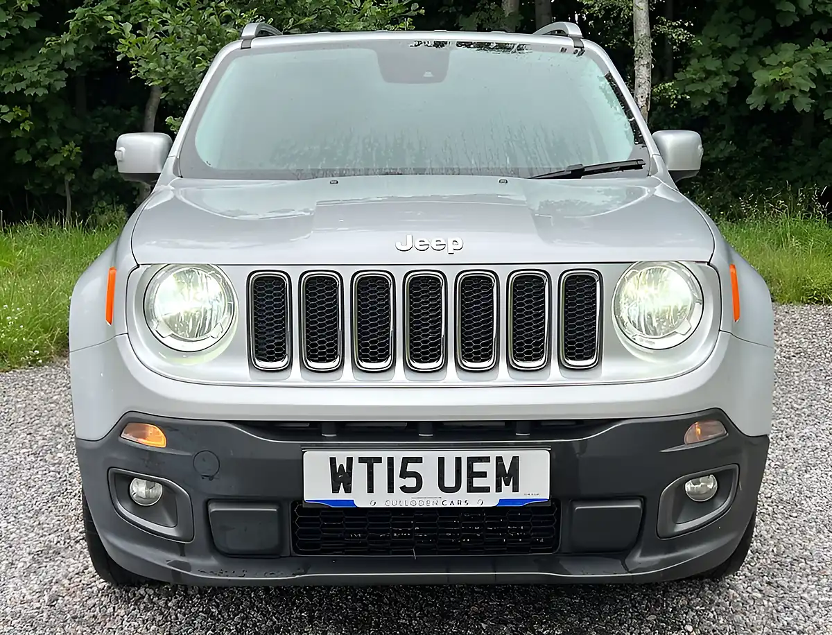 Used 2015 Jeep Renegade Limited Glacier - Interior and Exterior details 8